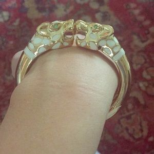 Awesome Cougar bracelet! Like new.